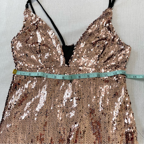 Lulu’s Spectacular Moments Rose Gold Sequin Midi Dress. Size S - Picture 13 of 13